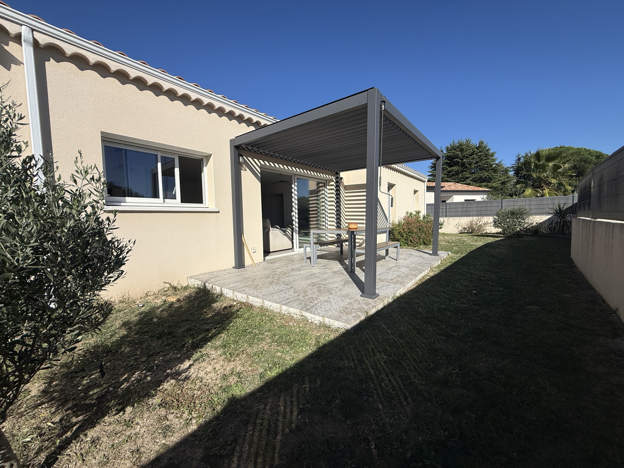 Exclusivité une jolie maison de plain-pied, prête à vous accueillir !